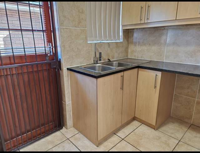 3 BEDROOM HOUSE FOR SALE IN SONKRING